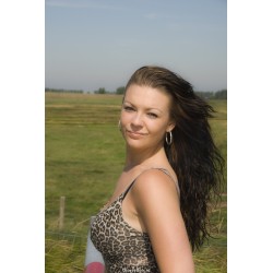 GG099 Deborah 03