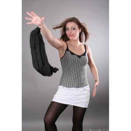 GG030 Laure 2