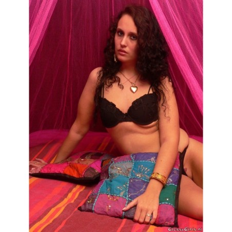 GG058 Nadine 4